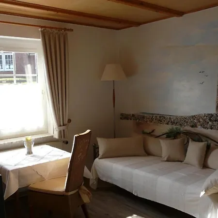 Fischerhaeuschen Ost * Baltrum